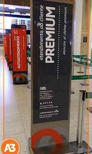 Totem metálico Totem metálico